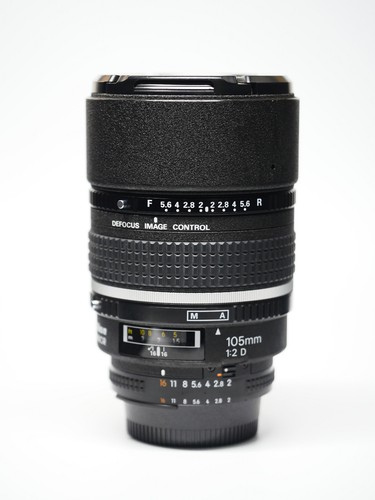 Nikon nikkor 105 - af, f/2d
