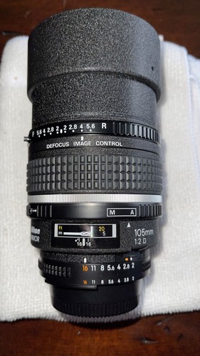 Nikon nikkor 105mm - af,